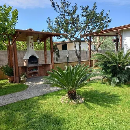 Holiday home Villino Indipendente,